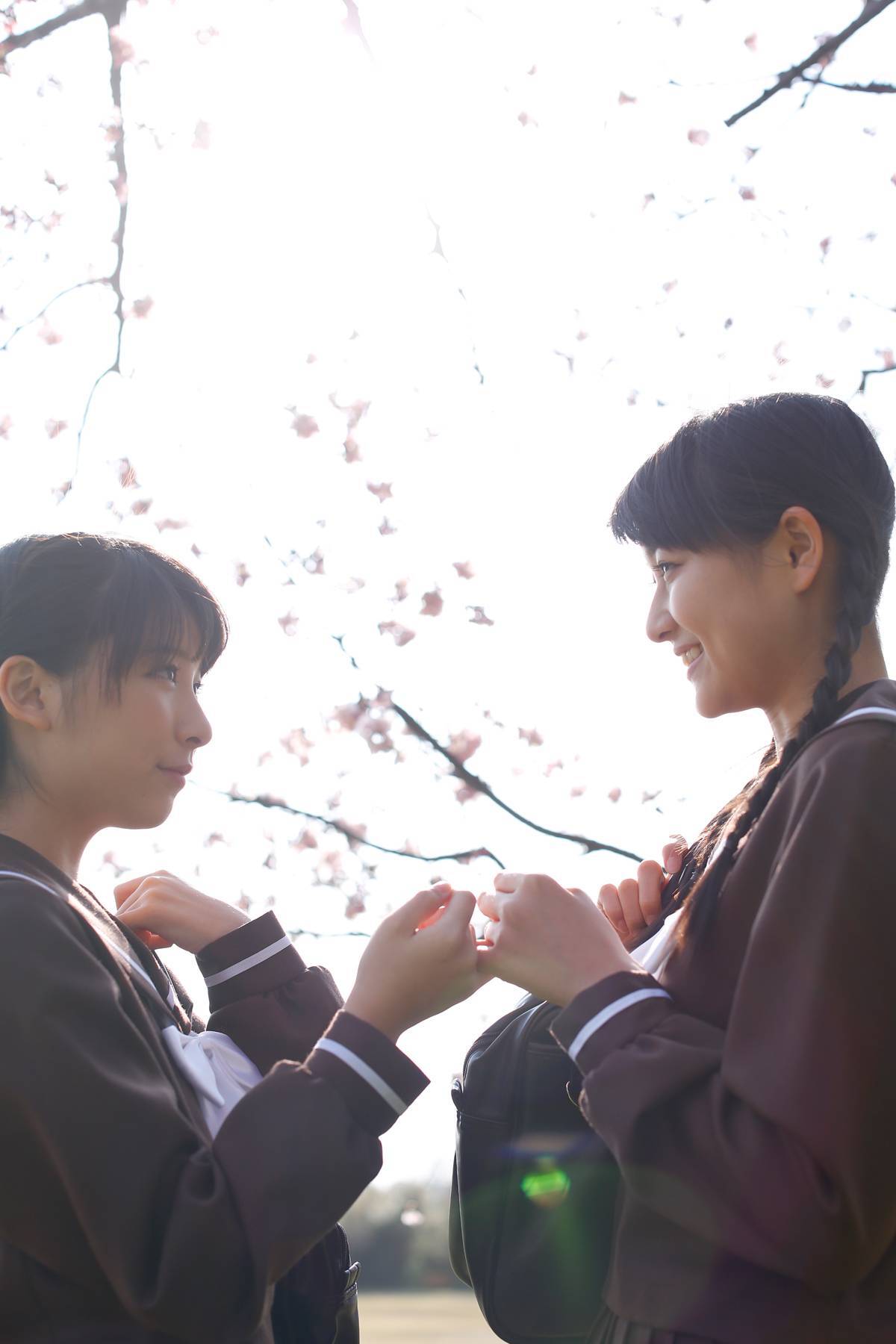 [Hello! Project digital books] No.111 Ayaka Wada 和田彩花 Kanon Fukuda 福田花音